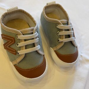 babyShoesGray