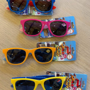 boyGirlSunGlasses
